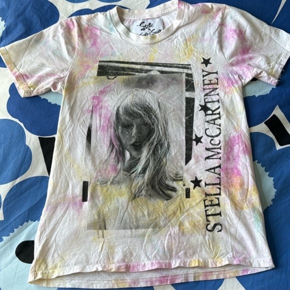 Taylor Swift x Stella McCartney Lover track list tee shirt